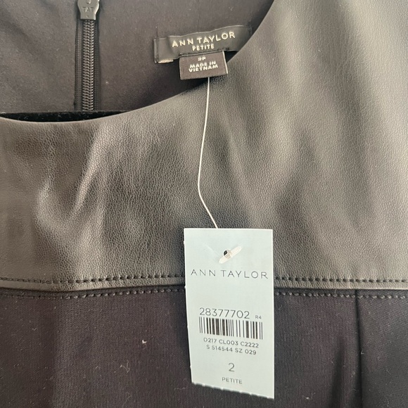 Ann Taylor NWT Black Sheath Cocktail Dress Sleeveless Crew Neck Mini - Picture 3 of 3